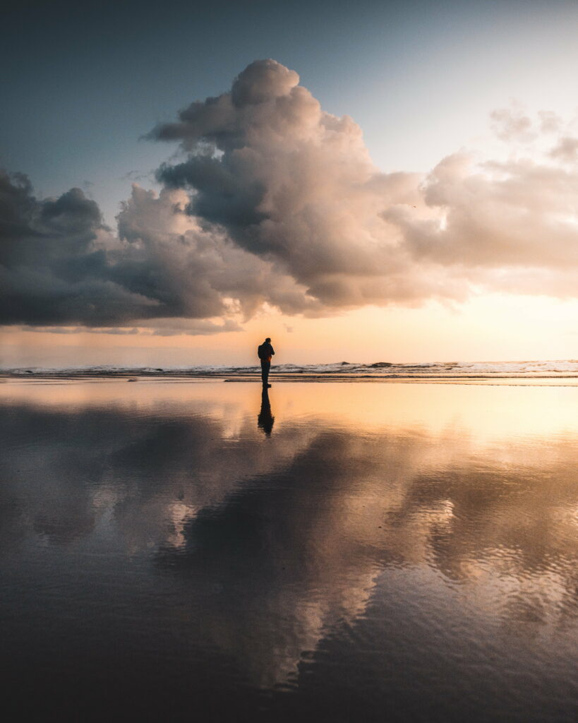 Solitary Figure at Sunset: HD Beach Wallpaper for Reflection