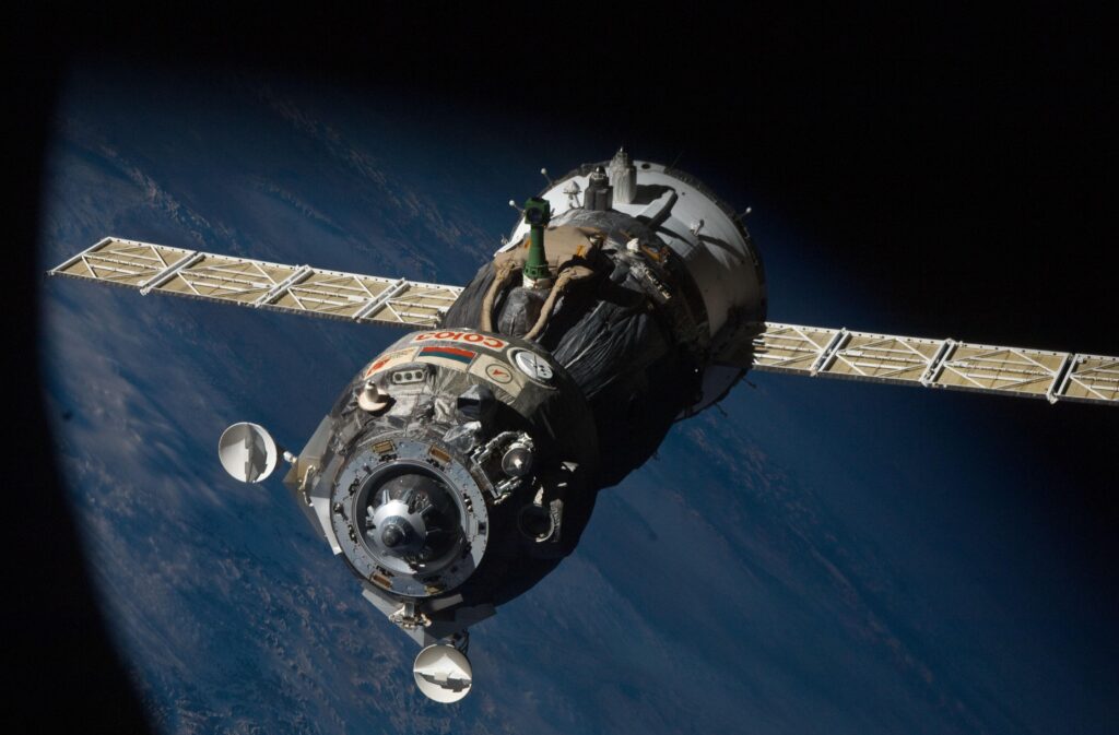 Spacecraft Wallpaper: Explore the Vastness of Outer Space