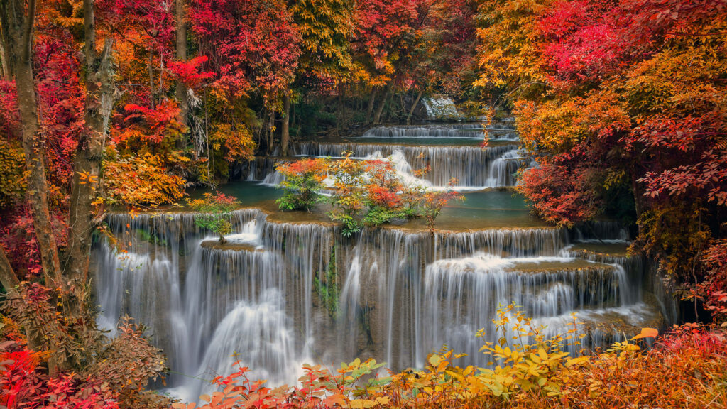 Autumn Serenity: Captivating Terraced Waterfalls in Stunning Live 4k Uhd Wallpaper