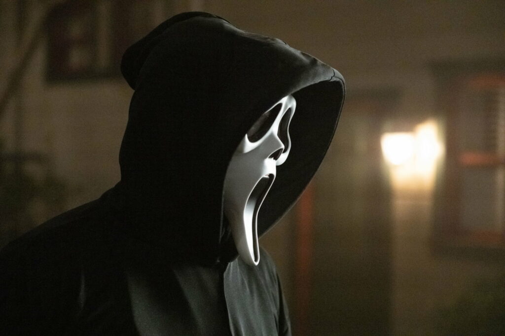Ghostface Returns: A Glimpse into Scream (2022) - Epic HD Wallpaper Behind the Scenes