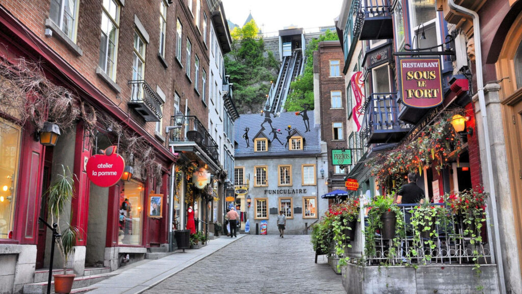 Vibrant Quebec City Spring Wallpaper: Historic Buildings & Colorful Streets
