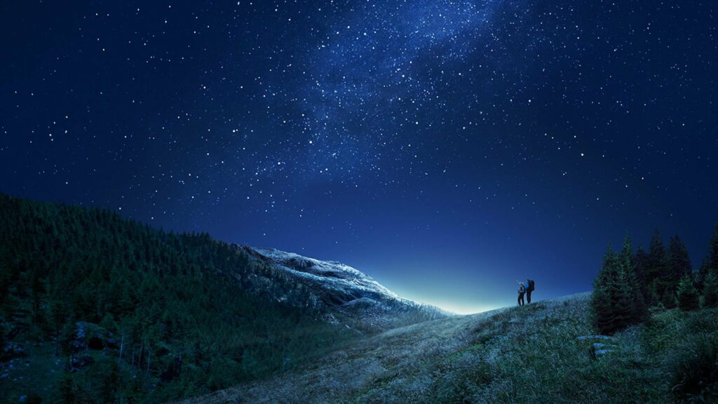 Starry Night Bliss: A Breathtaking HD Wallpaper of the Milky Way and Night Sky Illuminated by the Twinkle of Stars