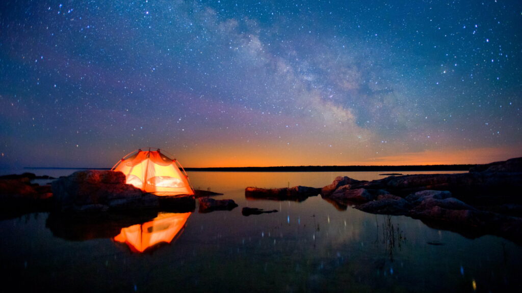 Starry Night Camping: Milky Way Reflection in a Tent - 4K Wallpaper
