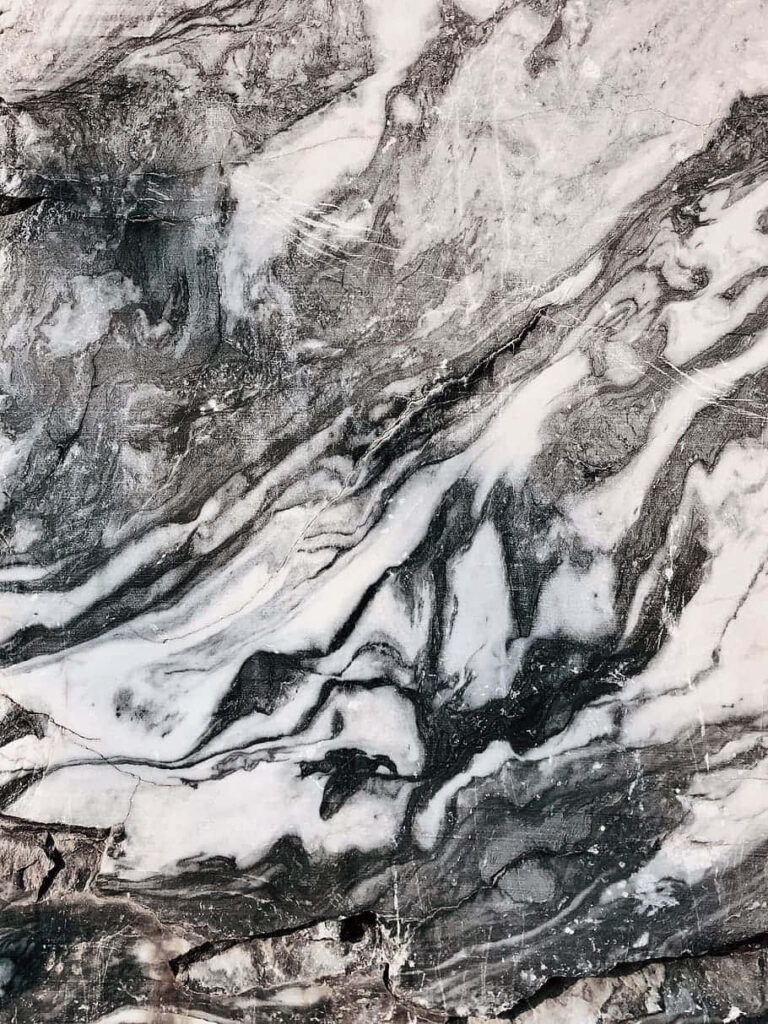 Fluid Black and White Marble Wallpaper: Elegant Swirls & Veins Background