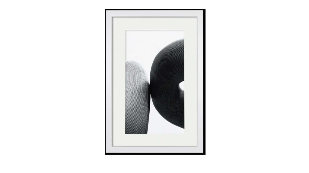 Striking Monochrome Wallpaper: Abstract Curves & Textures in Black & White