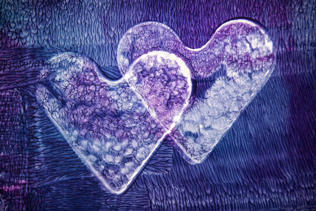 Romantic Purple & White Heart Wallpaper - Artistic Abstract Background