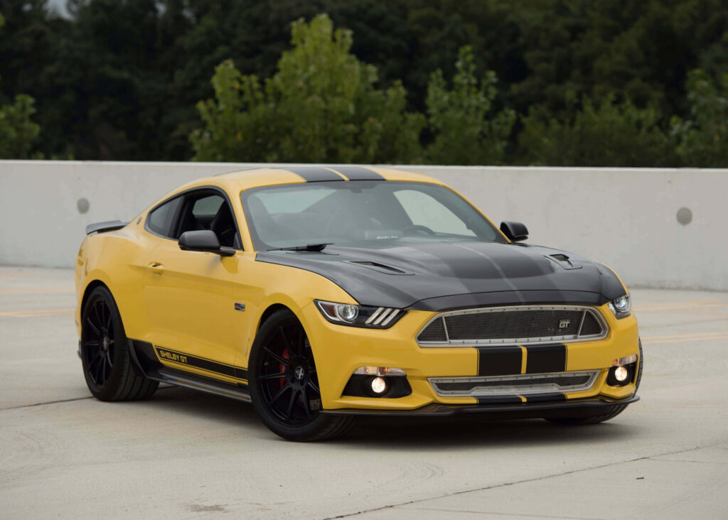 Stunning Yellow & Black Ford Mustang GT Wallpaper Background