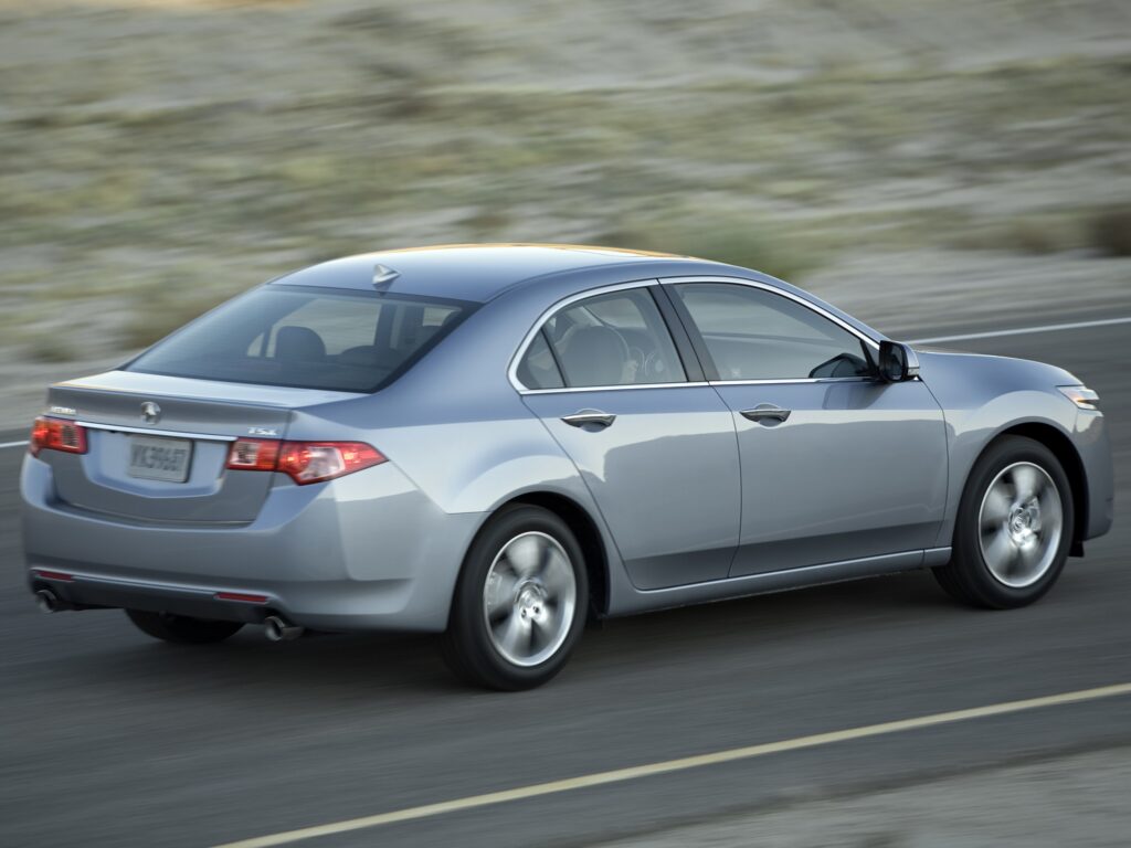 Stylish 2010 Acura TSX Wallpaper - Metallic Gray Side View