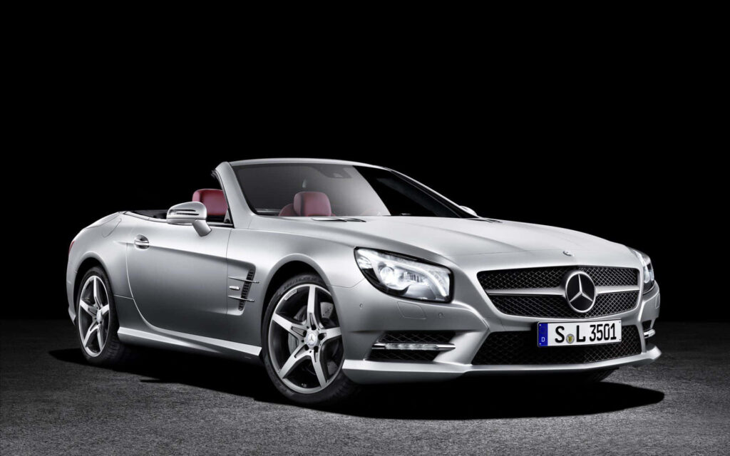 Luxurious 2013 Silver Mercedes-Benz SL Class Wallpaper Background