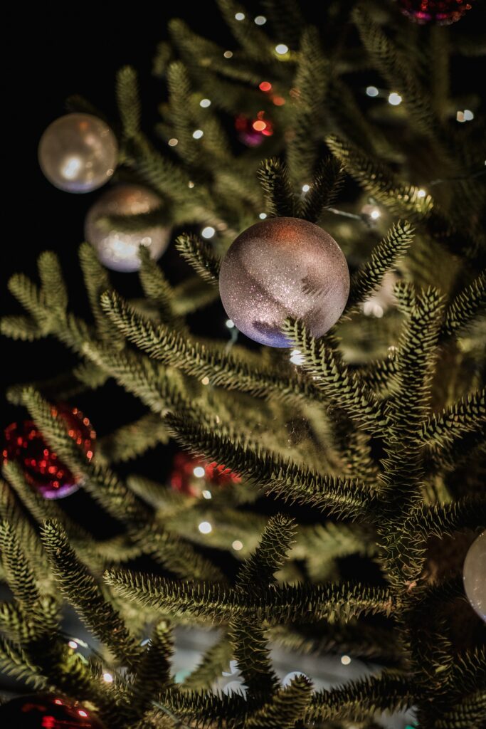 Beautiful Christmas Tree Wallpaper - Festive 4480x6720 Background