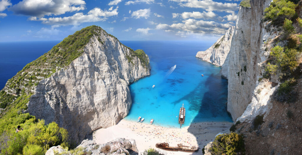 Stunning Navagio Beach 4K Wallpaper: Turquoise Waters & Shipwreck