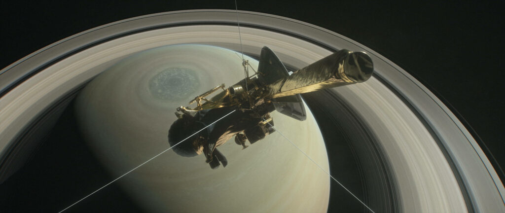 Stunning 4K Wallpaper: Satellite Orbiting Saturn’s Majestic Rings