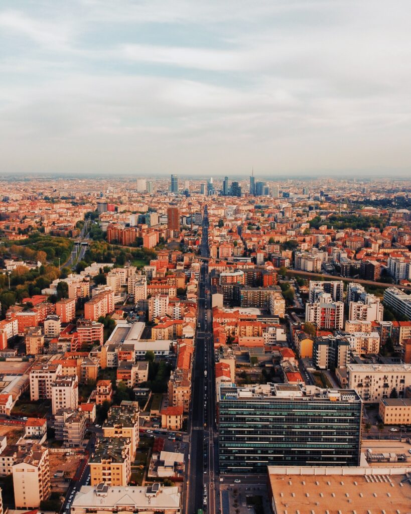 Stunning Aerial Cityscape Wallpaper: Modern Urban Planning & Design