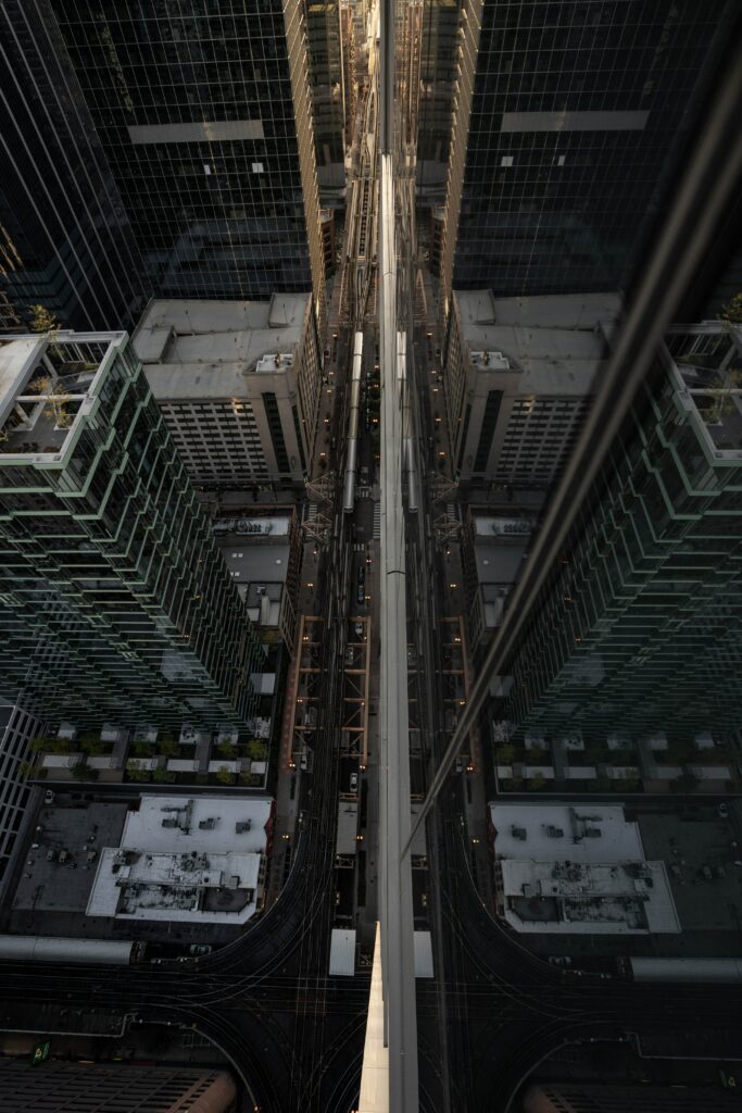 Stunning Cityscape Wallpaper: Aerial View of Skyscrapers & Reflections