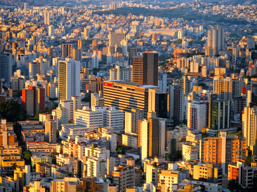 Stunning Aerial Metropolis Wallpaper - Vibrant Urban Skyline Design