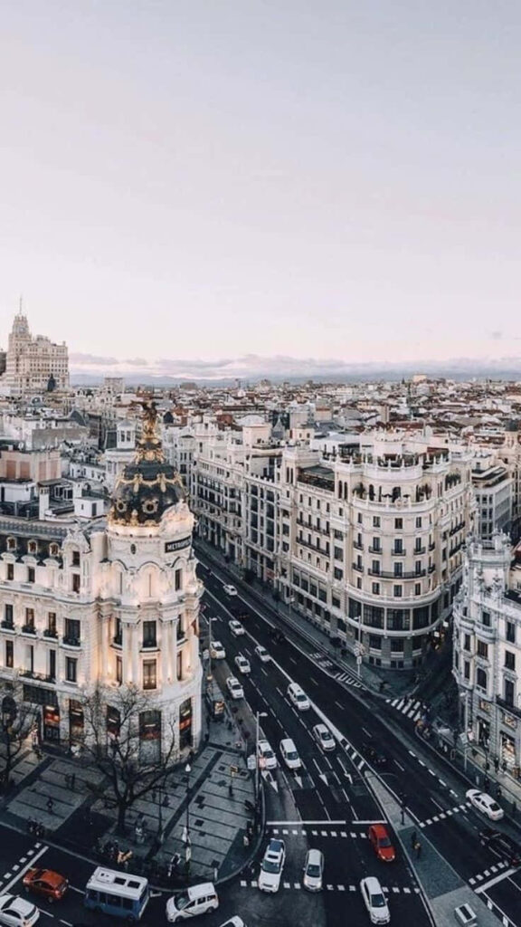 Stunning Toledo Aerial View: Historic Architecture & Bustling Streets Wallpaper