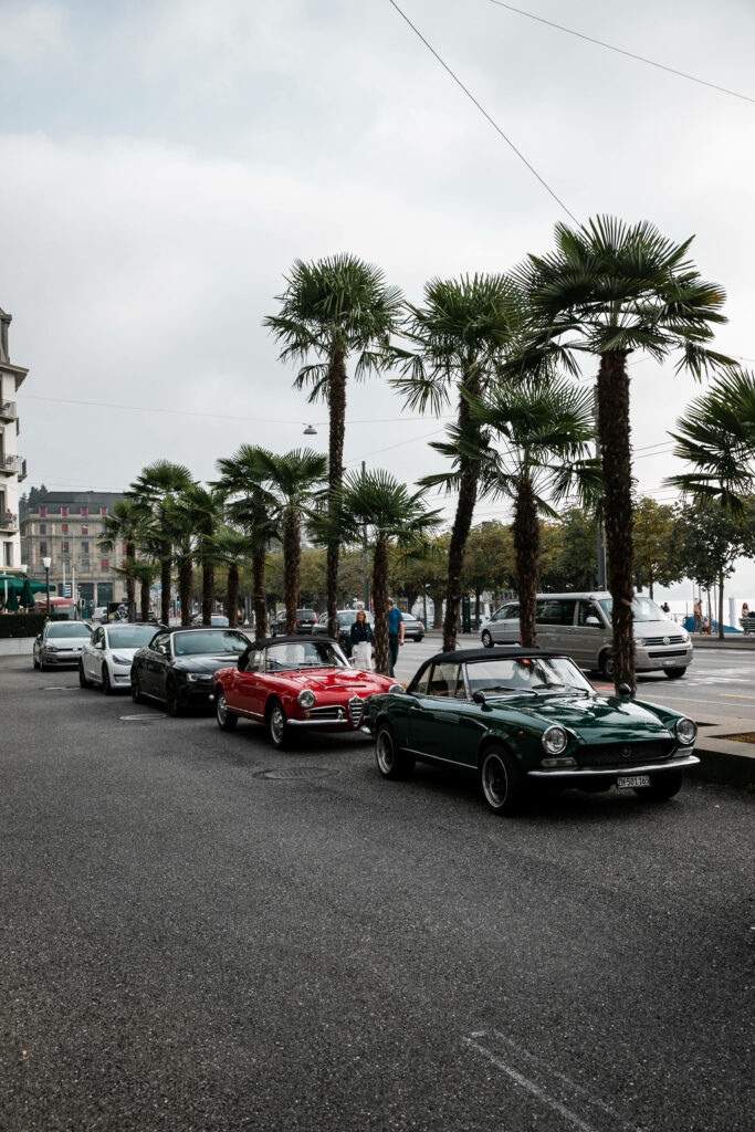 Classic Alfa Romeo Cars: Elegant Vintage Wallpaper Background