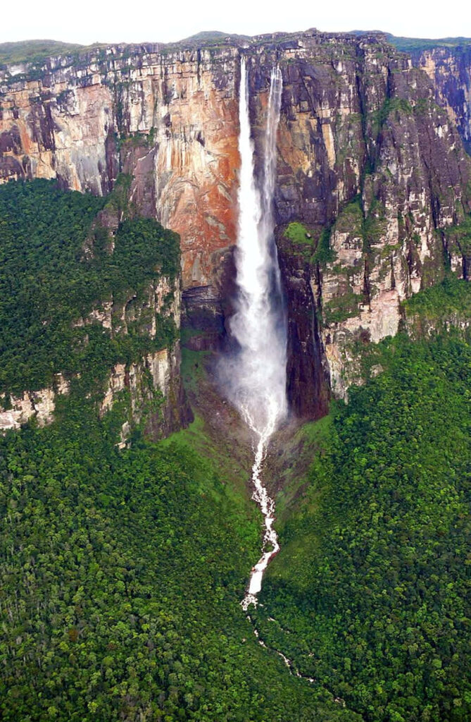 Stunning Angel Falls Wallpaper: Nature's Breathtaking Scene