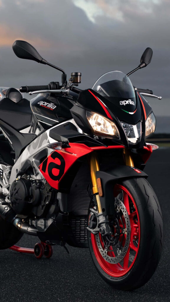 Stunning Aprilia Tuono Motorcycle Wallpaper - Bold Design & Colors