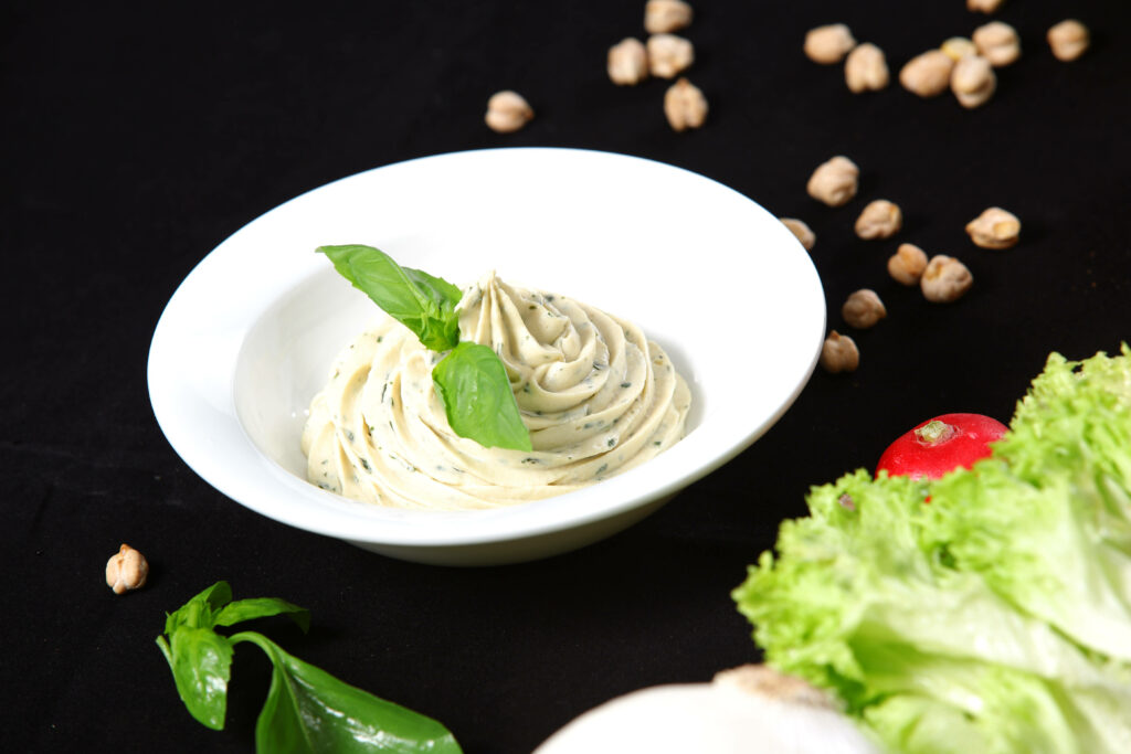Stunning Arabic Dish: Creamy Hummus & Fresh Ingredients Wallpaper