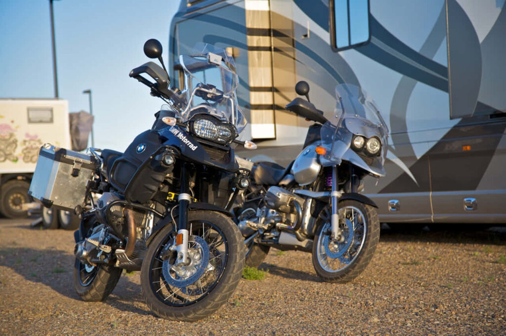 Stunning BMW Motorcycles Wallpaper: Adventure Awaits Outdoors