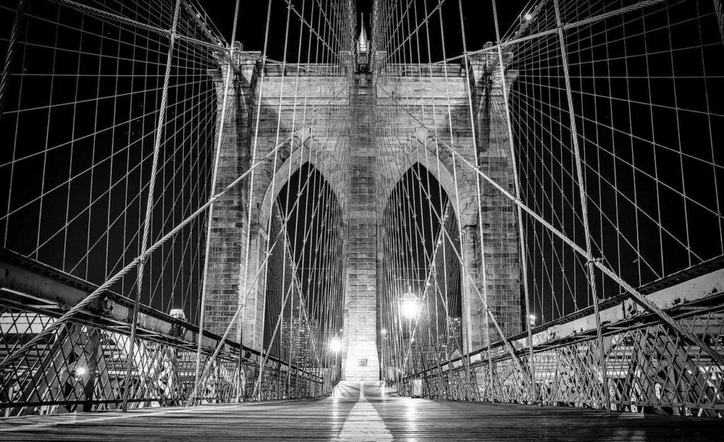 Timeless Black & White Brooklyn Bridge Wallpaper for Backgrounds