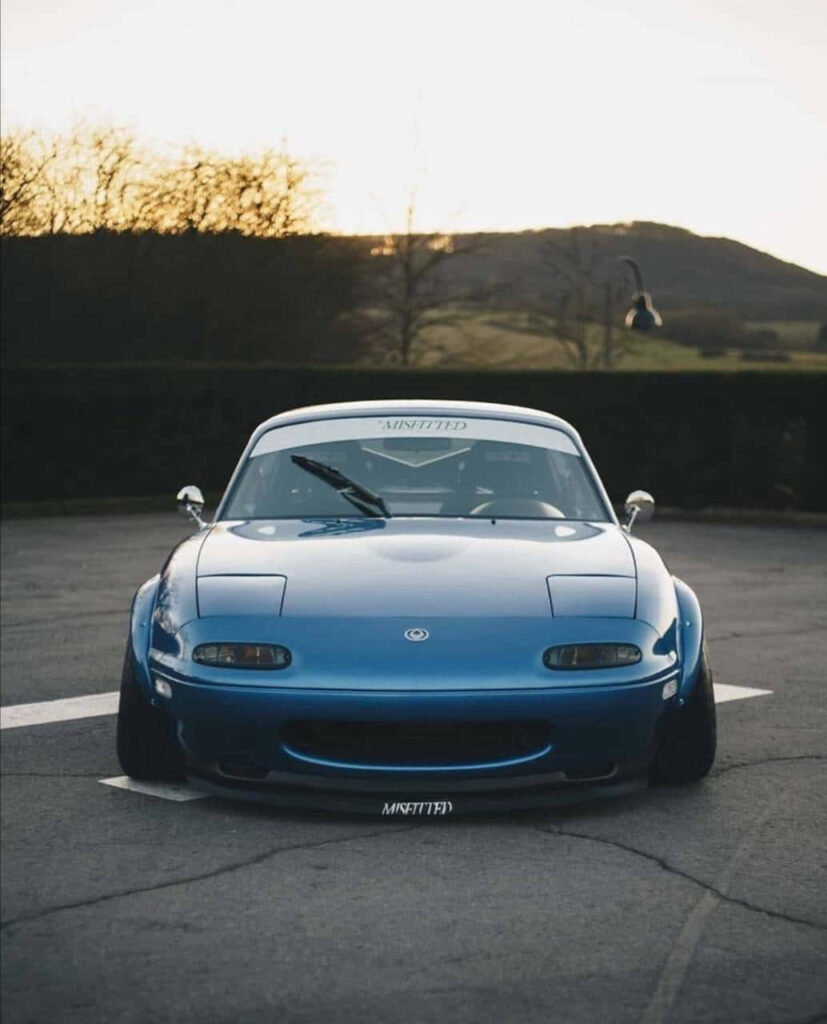 Stunning Blue Mazda MX-5 Miata Wallpaper - Sporty Design Background
