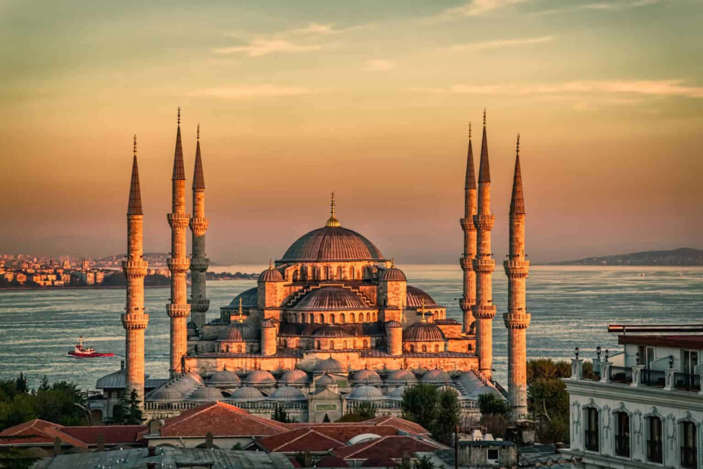 Stunning Blue Mosque Sunset Wallpaper: Istanbul Skyline & Bosphorus