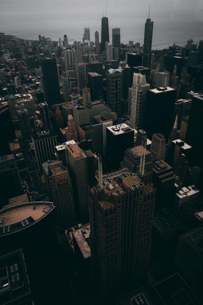 Stunning Chicago Skyline Wallpaper: Iconic Skyscrapers on Cloudy Day
