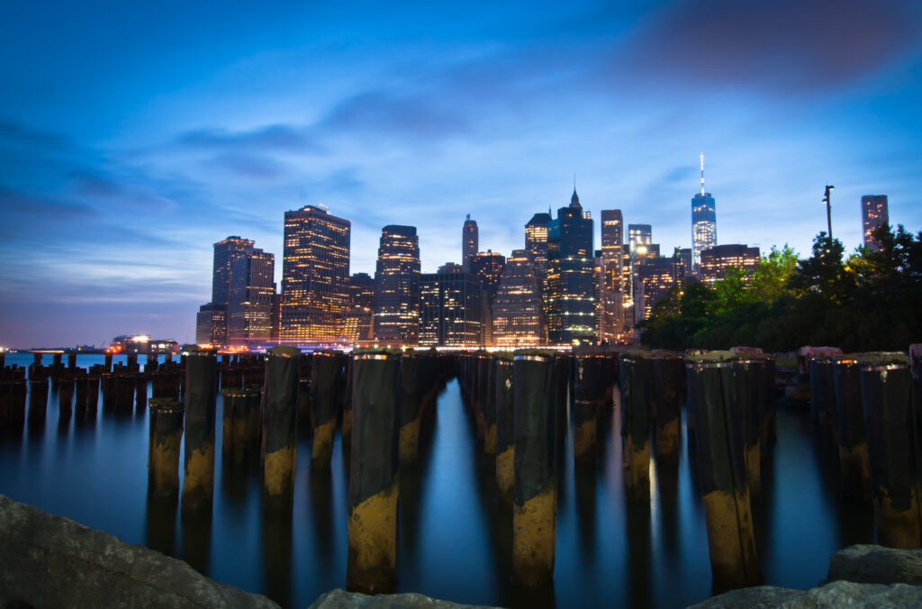 Stunning Evening Cityscape Wallpaper with Dramatic Reflection