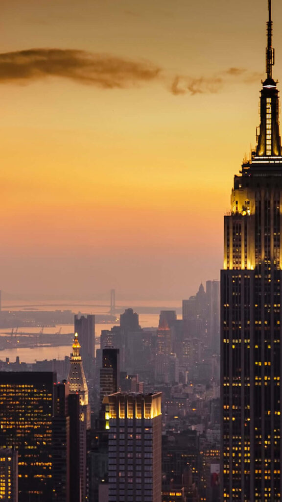 Golden Sunset Cityscape Wallpaper: Stunning Skyline & Urban Architecture