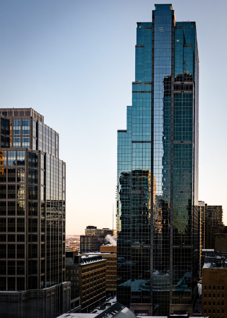 Stunning Cityscape Wallpaper: Skyscrapers & Modern Architecture