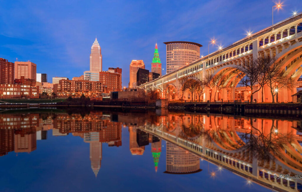 Stunning Cleveland Evening View Wallpaper: Cityscape & River Reflections