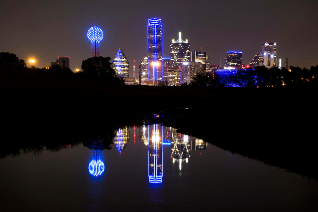 Nighttime Dallas Skyline Wallpaper: Trinity River Reflections