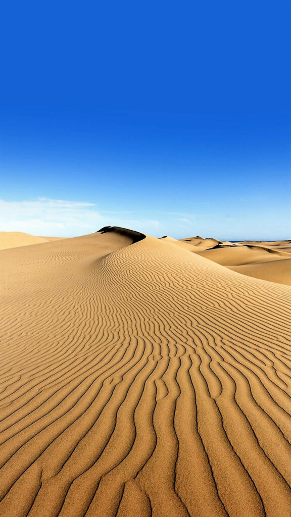 Serene Samsung Galaxy S4 Wallpaper: Stunning Desert Landscape