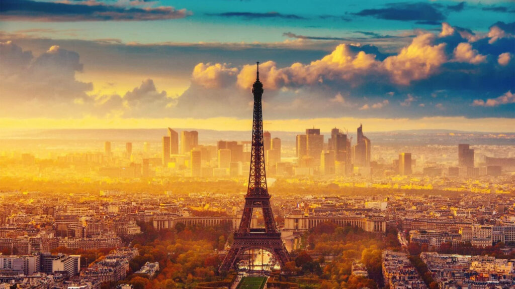 Stunning Eiffel Tower Wallpaper: Orange Sunset & Golden Paris Skyline