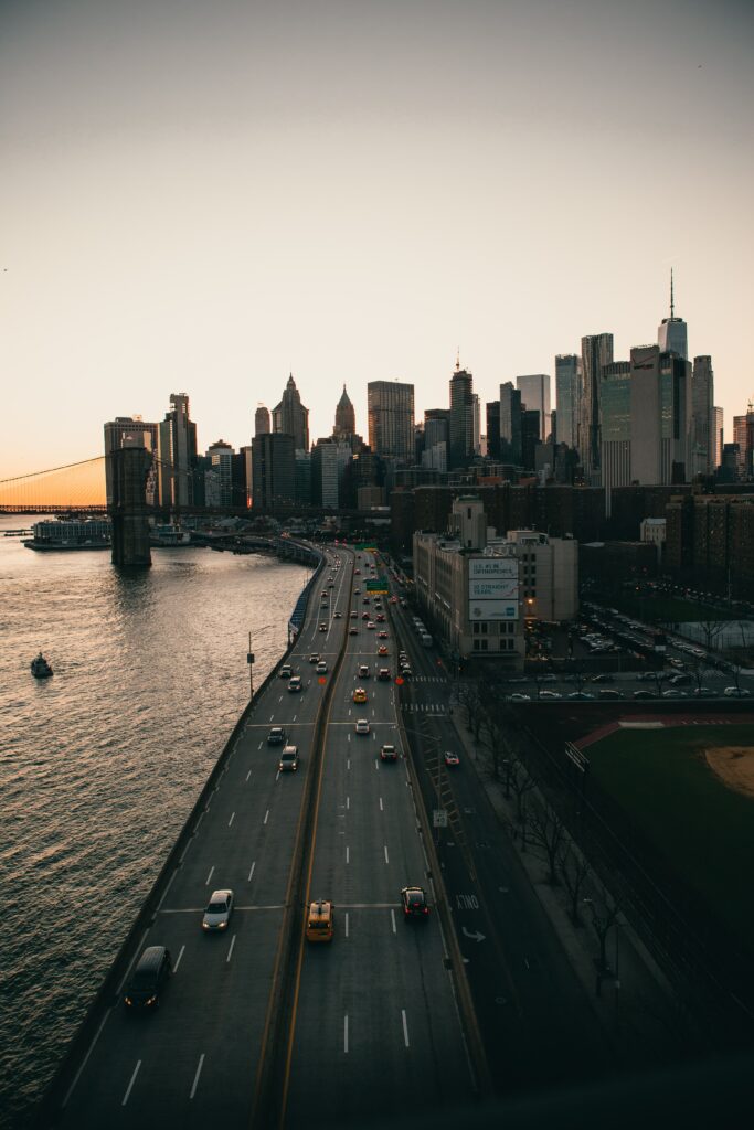 Stunning Evening Cityscape Wallpaper: Skyline & Sunset Serenity