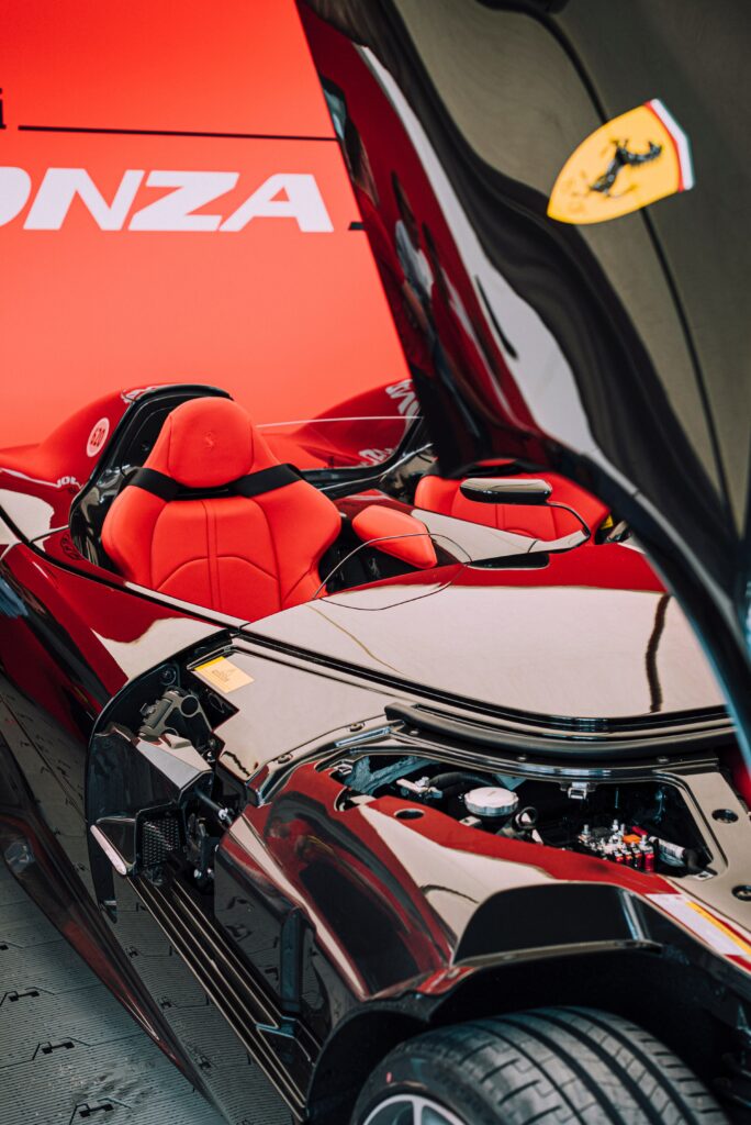 Stunning Ferrari Monza SP2 Wallpaper: Elegance & Power Awaits