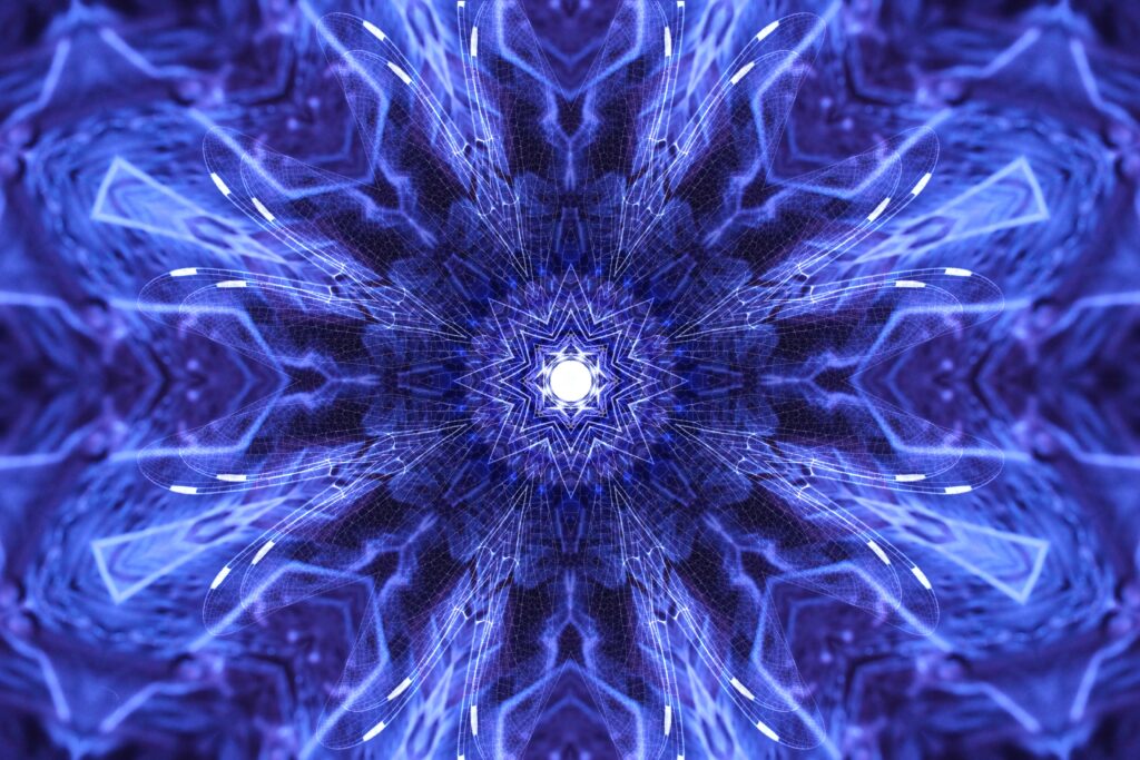 Mesmerizing Geometric Wallpaper: Abstract Lilac & Blue Mandala