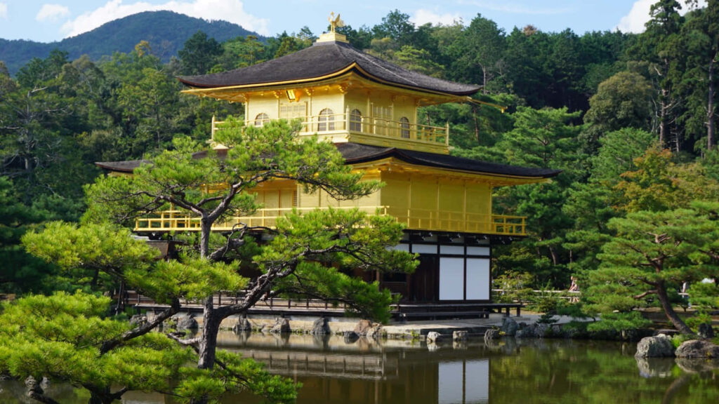 Tranquil Kinkaku-ji Wallpaper: Zen Architecture & Nature Harmony