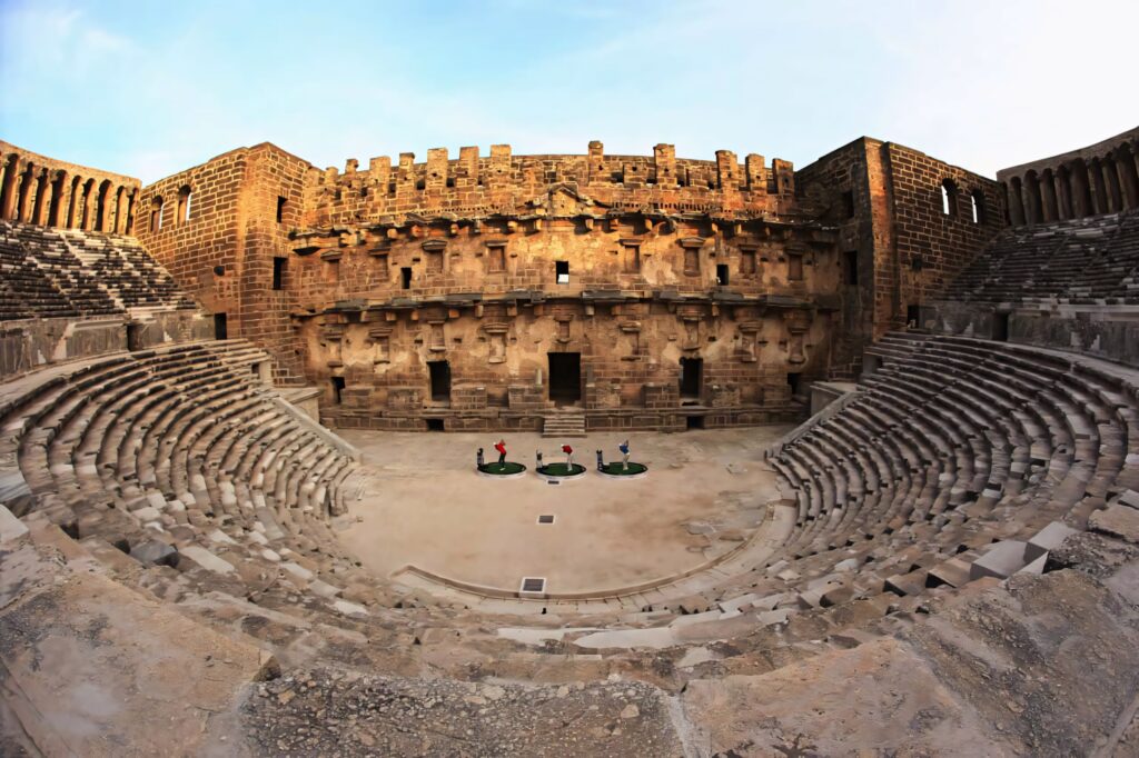 Stunning Göreme Roman Amphitheater Wallpaper: Timeless Historical Beauty