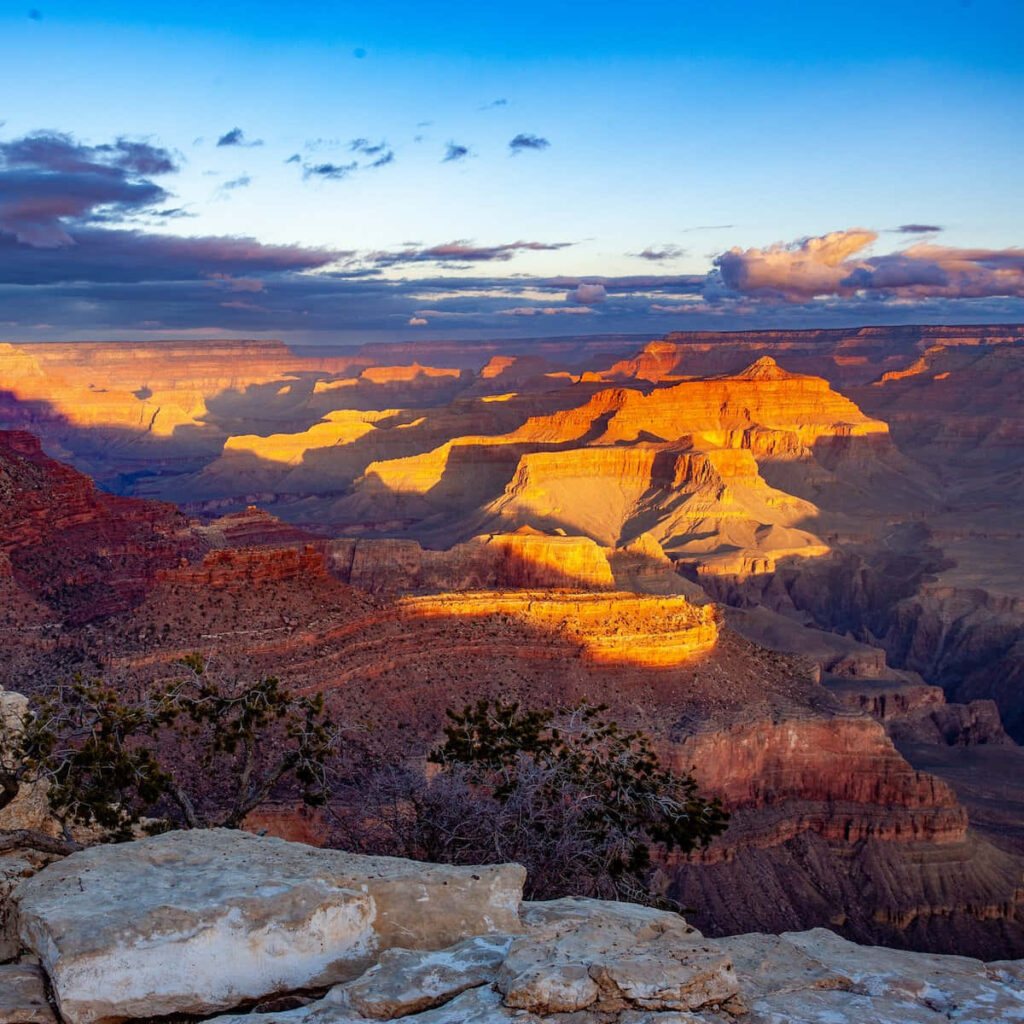 Stunning Grand Canyon Wallpaper: Vibrant Colors & Dramatic Formations