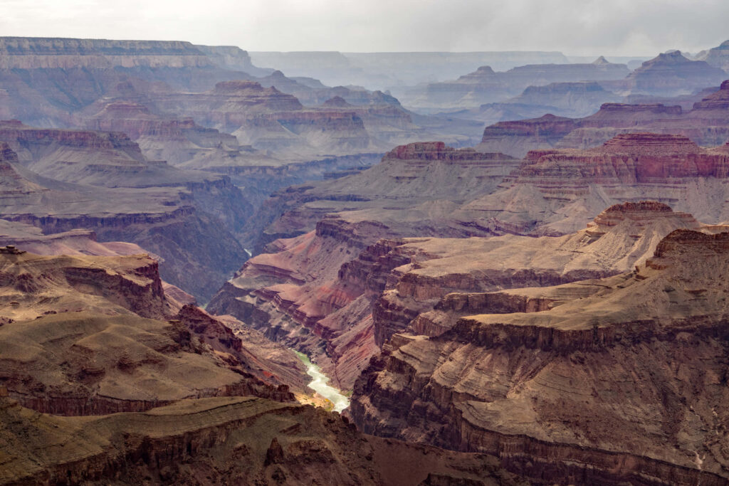 Stunning Grand Canyon Wallpaper: Expansive Cliffs & Natural Beauty
