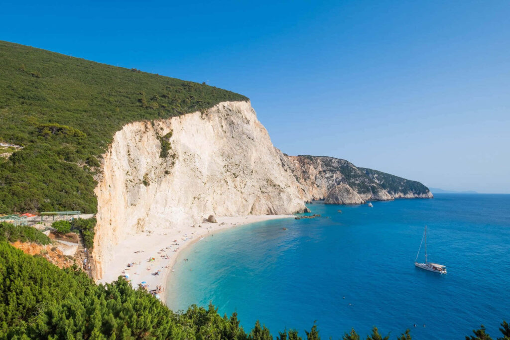 Stunning Greek Beach Wallpaper: Turquoise Waters & Sandy Paradise