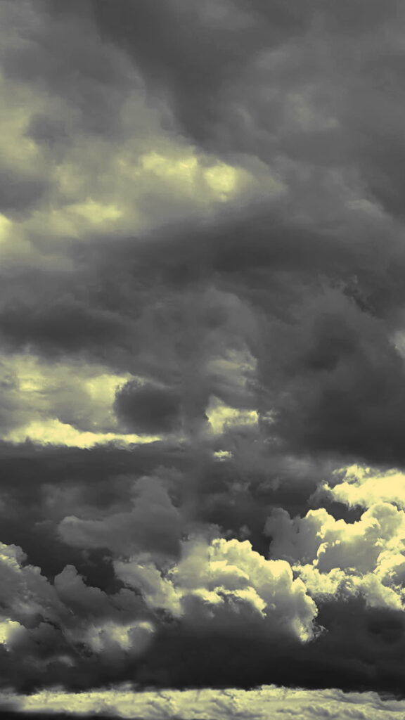 Stunning Cloudscape HD Wallpaper: Serene Nature Background for Devices