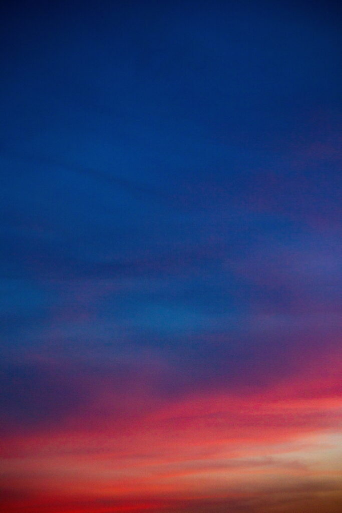 Breathtaking Sunset HD Wallpaper: Blue, Pink, and Red Sky Background
