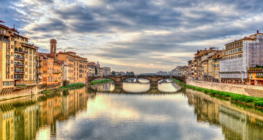Stunning Florence HDR Wallpaper: River, Bridge & Historic Buildings