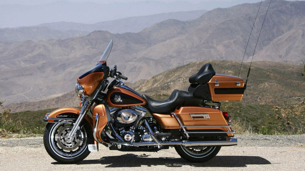 Stunning Harley-Davidson Wallpaper: Rugged Design & Mountain Views