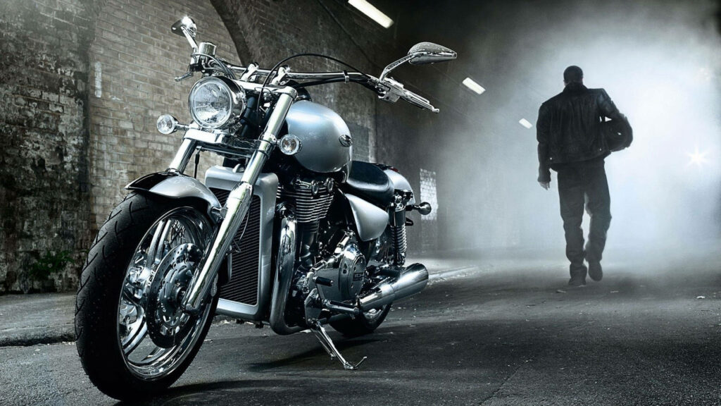 Harley Davidson Motorcycle Wallpaper - Dramatic Urban Aesthetic