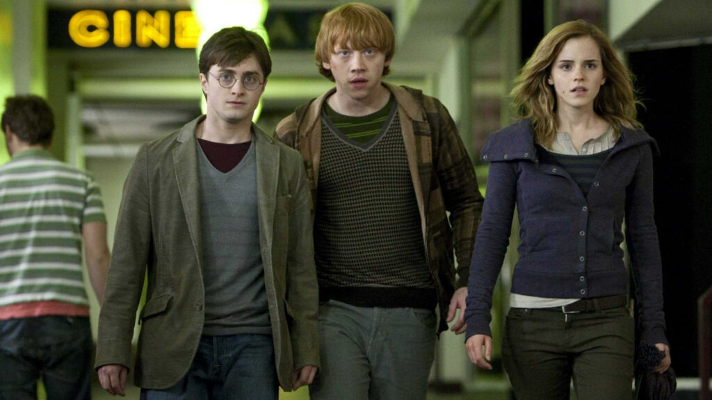 4K Harry Potter Wallpaper: Iconic Moment with Harry, Ron & Hermione